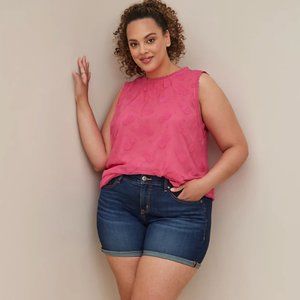 TORRID MID RISE MIDI SHORT - SUPER SOFT ECO MEDIUM WASH SIZE 22